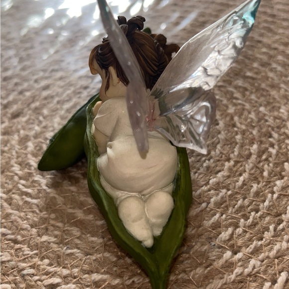 My Little Kitchen Fairies "My Little Sweet Pea Fairie" 2001 Enesco #102542 - Picture 3 of 8